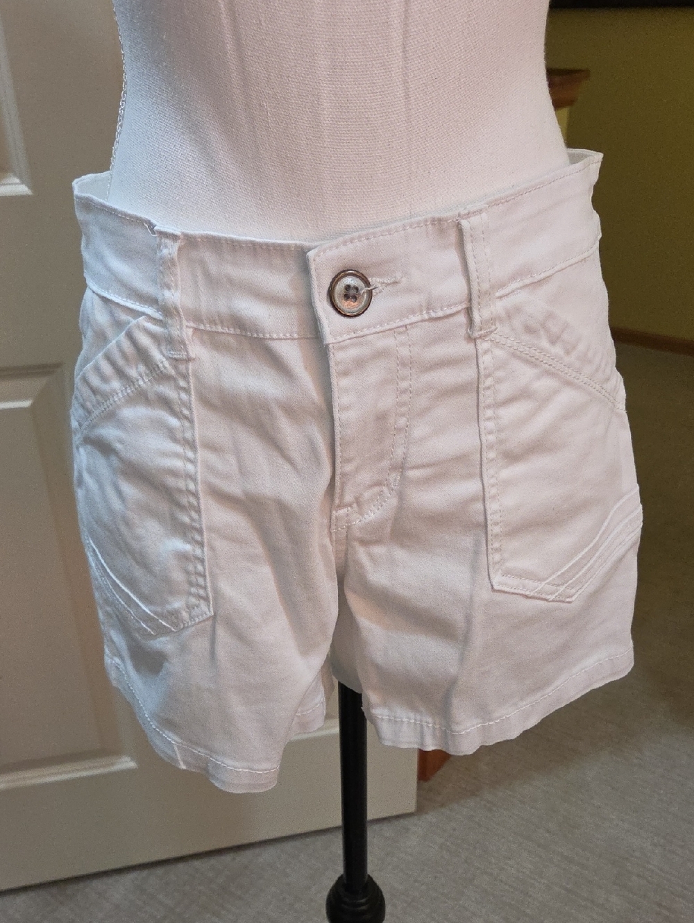 UNIONBAY White Front Pocket Cotton Shorts